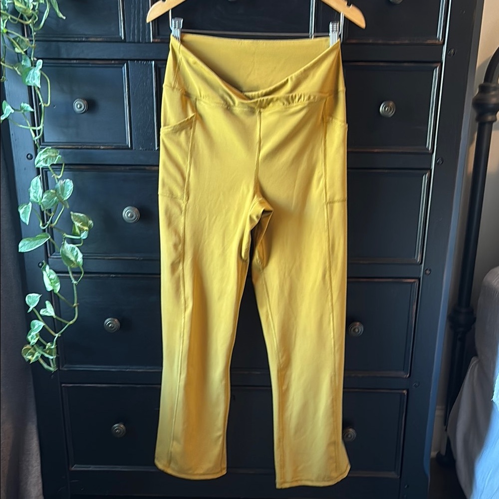 FP Movement by Free People M, Shanti Straight Leggings in Alchemy/Golden Yellow